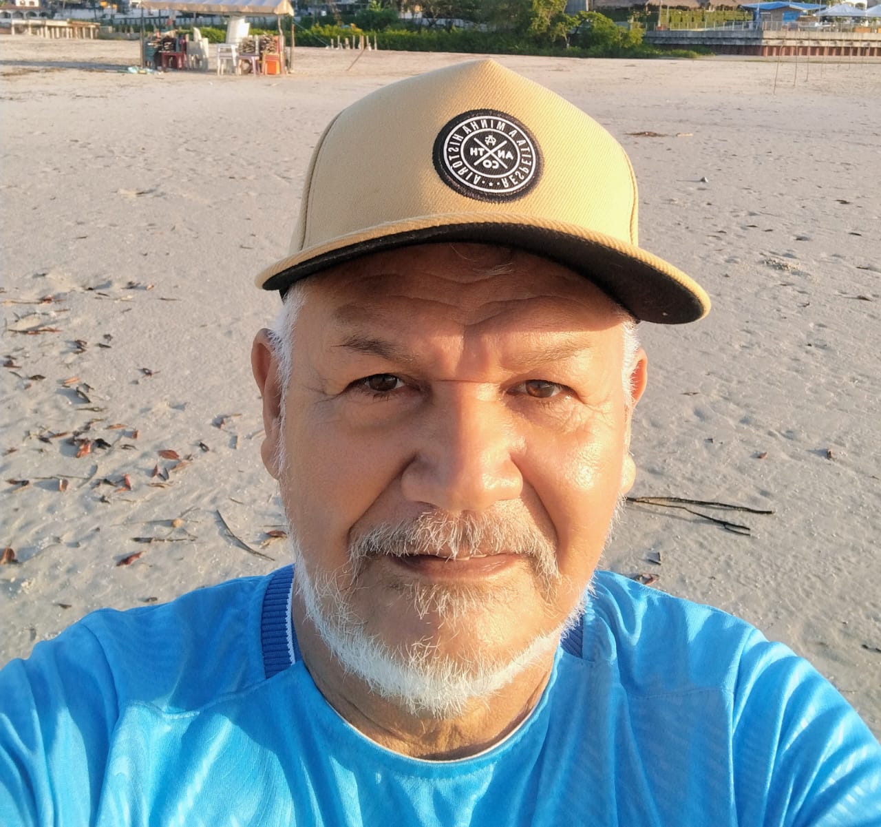 Edson Santa Brígida  - Diretor